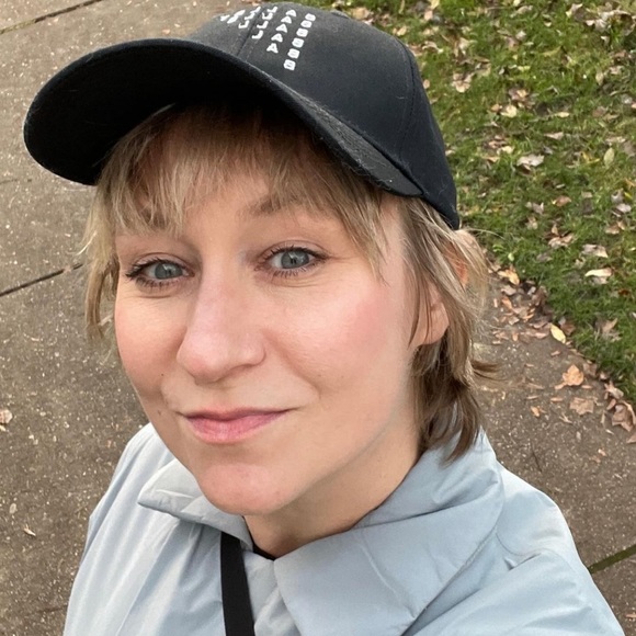 Meet your Posher, Tanja - Picture 2 of 2